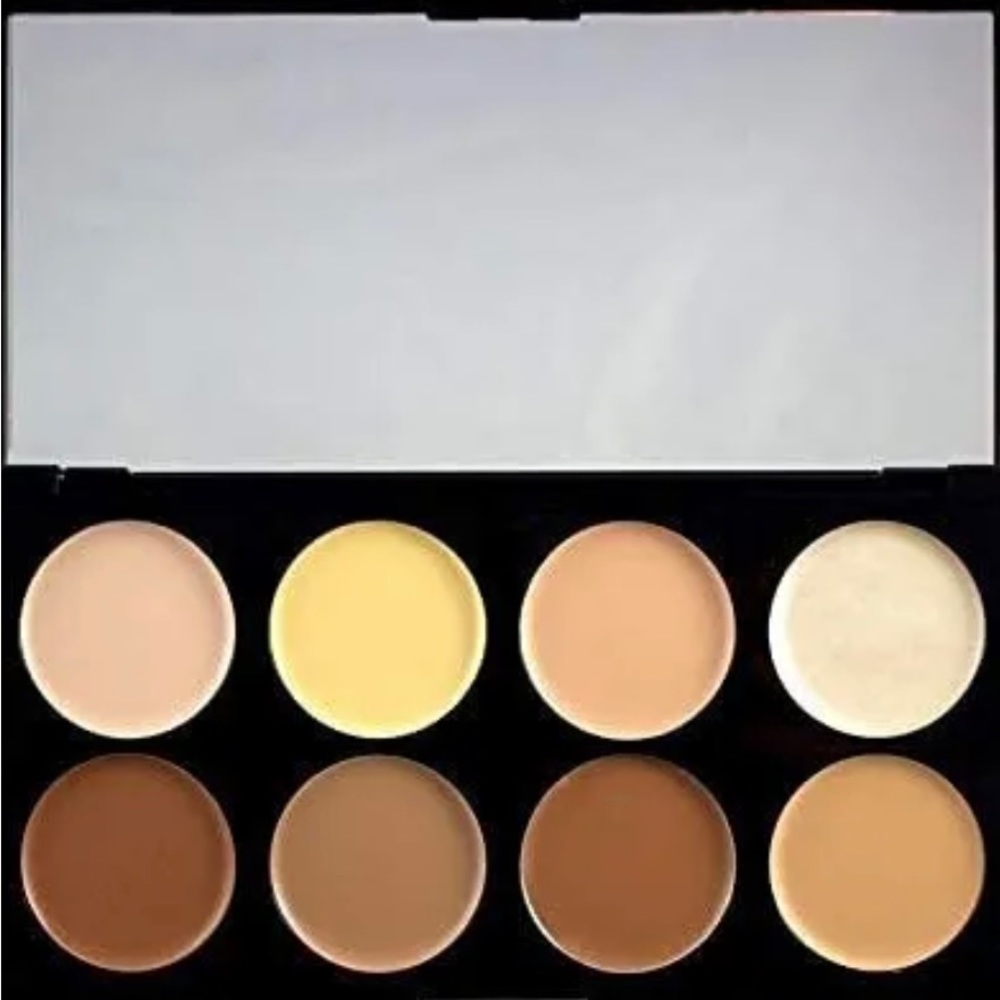 REVOLUTION MAKEUP COVER & CONCEALER ULTRA PRO CONTOUR PALETTE, LIGHT - MEDIUM